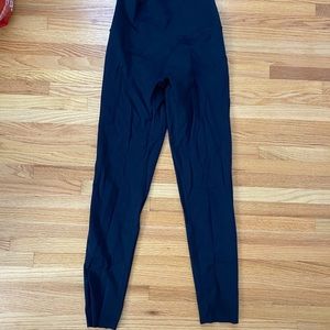 OFFLINE BY AERIE GOALS HIGH WAISTED LEGGING... SIZE M